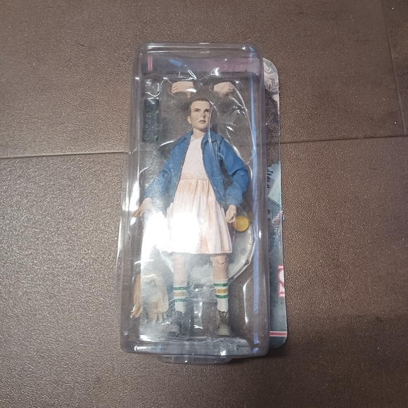 McFarlane Toys - Picture 4 of 6